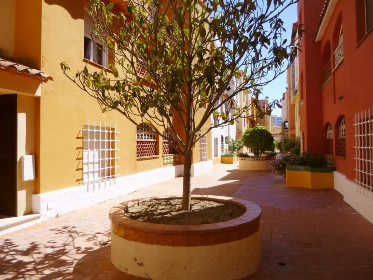 Basic Comfort Apartment Gran Reserva 0103 Empuriabrava Eksteriør billede
